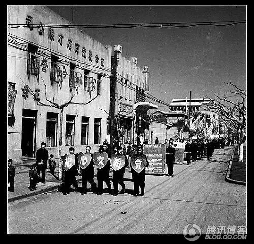 中国街头标语60年流变(转载自 橄榄绿 中国街头标语60年流变(转载自 橄榄绿